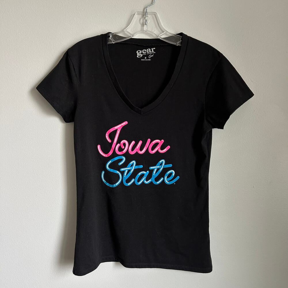 Gear for Sports Black Pink Blue Iowa State V Neck Short Sleeve Tee Shirt Medium